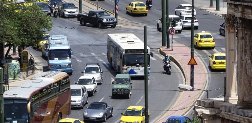 «Καμπανάκι» από τους συγκοινωνιολόγους: Όχι στην αλόγιστη χρήση των ΙΧ, ναι στη βιώσιμη αστική κινητικότητα